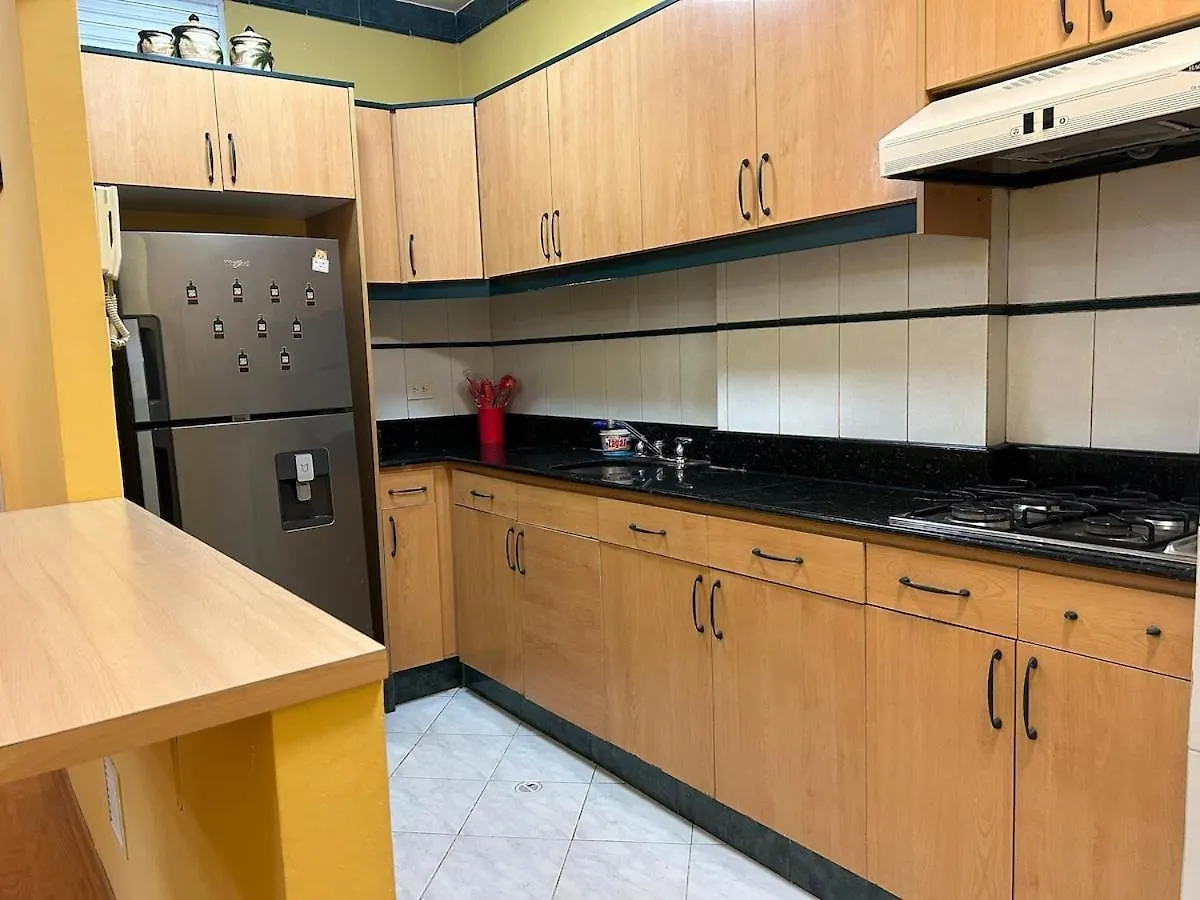شقة Apartamento Moderno En كويتو الإكوادور